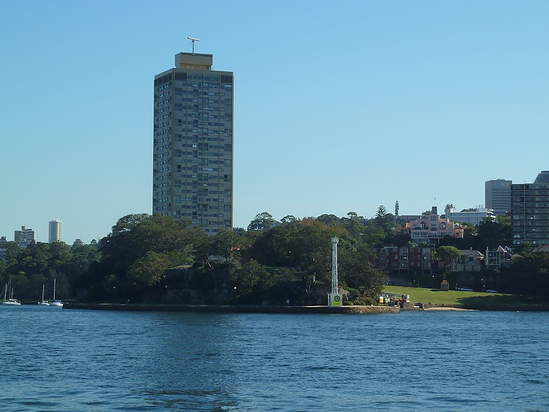 Sydney / Blues Point light
Keywords: Sydney Harbour;Australia;Tasman sea;New South Wales;Sydney