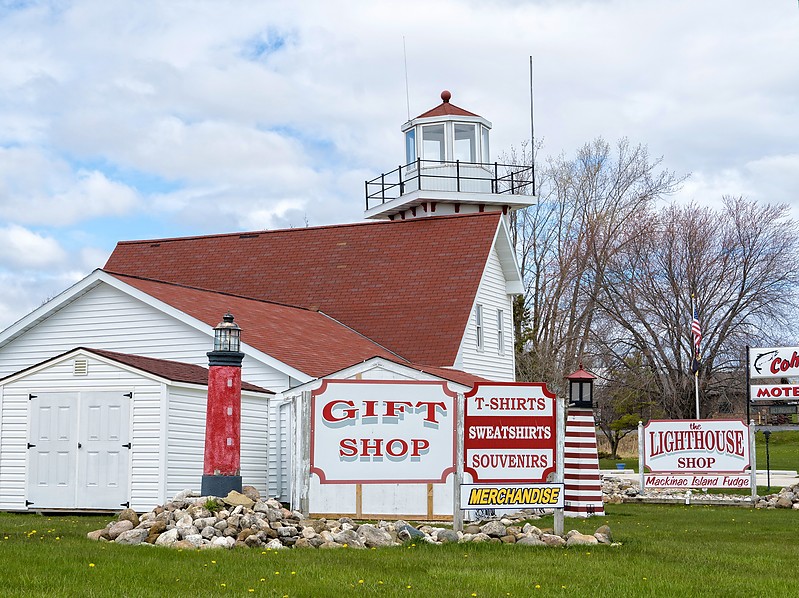 Wisconsin / Kewaunee Lighthouse Shop
Keywords: Wisconsin;Kewaunee;Michigan;United States;Faux