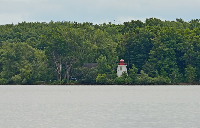 Saint Lawrence river / Knapp Point lighthouse
AKA Brown's Point
Author of the photo: [url=https://www.flickr.com/photos/8752845@N04/]Mark[/url]
Keywords: Saint Lawrence river;Ontario;Canada