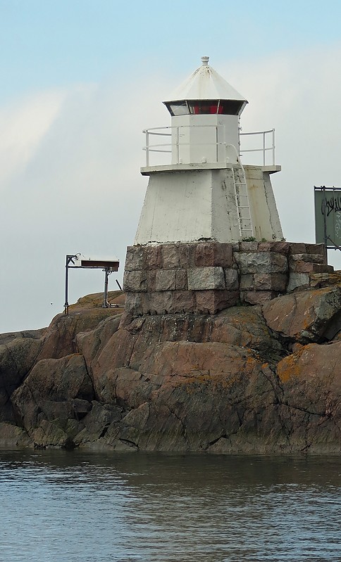 Helsinki / Kustaanmiekka Front Range light
 Author of the photo: [url=https://www.flickr.com/photos/21475135@N05/]Karl Agre[/url]    
Keywords: Gulf of Finland;Finland;Helsinki