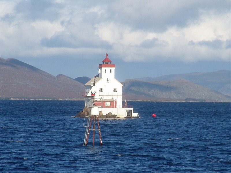 Florö / Stabben Lighthouse
Keywords: Floro;Norway;Norwegian sea;Offshore