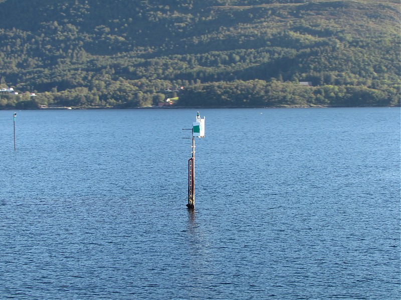 Grytafjorden / Torholmsundet light
Keywords: Norway;Norwegian sea;Alesund;Valderhaugfjorden;Offshore