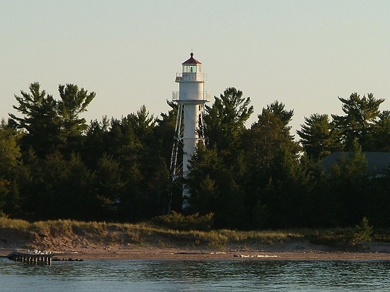 Wisconsin / LaPointe lighthouse
Author of the photo: [url=https://www.flickr.com/photos/larrymyhre/]Larry Myhre[/url]

Keywords: Wisconsin;Lake Superior;United States