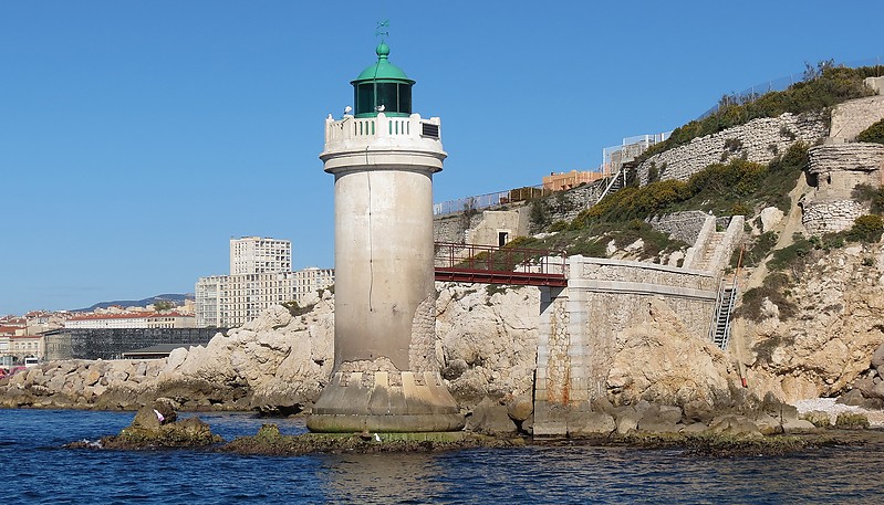 Marseille / Phare à la pointe de la Désirade
Author of the photo: [url=https://www.flickr.com/photos/21475135@N05/]Karl Agre[/url]

Keywords: Marseille;France;Mediterranean sea