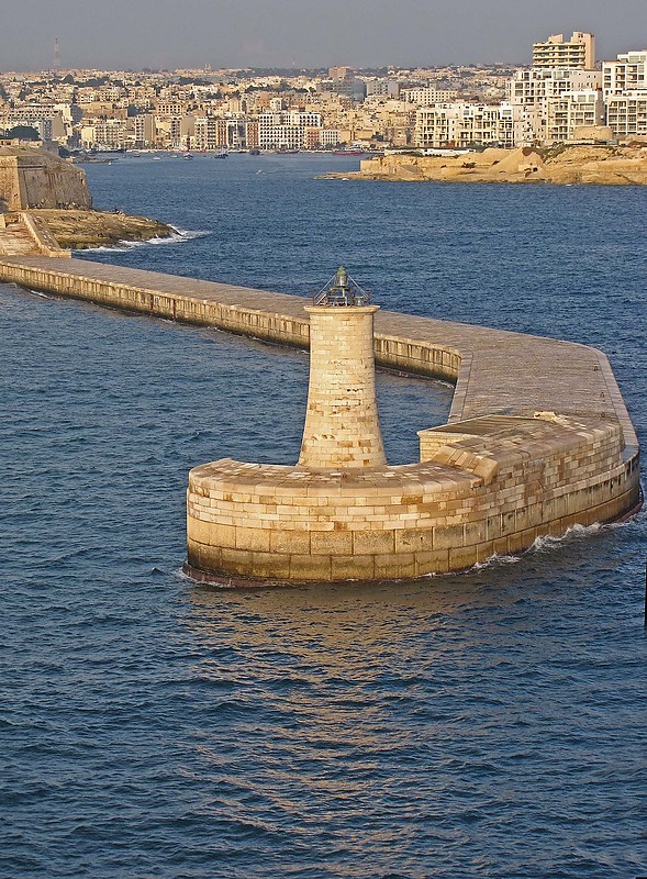 Valetta / St.Elmo lighthouse
Author of the photo: [url=https://www.flickr.com/photos/21475135@N05/]Karl Agre[/url]
Keywords: Grand Harbour;Valletta;Mediterranean sea;Malta