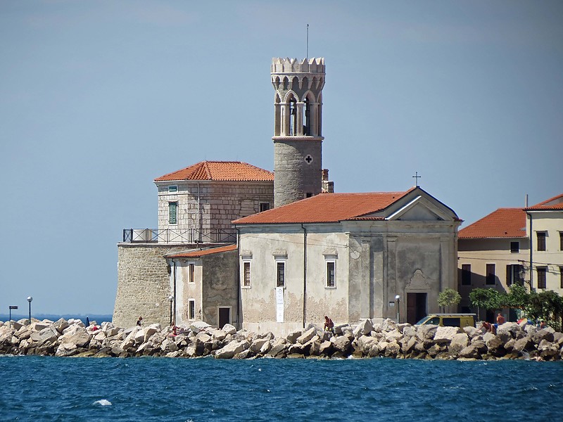 Rt Madona Lighthouse
Author of the photo: [url=https://www.flickr.com/photos/21475135@N05/]Karl Agre[/url]
Keywords: Piran;Slovenia;Adriatic sea