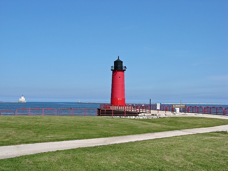 Wisconsin / Milwaukee Pierhead lighthouse
Author of the photo: [url=https://www.flickr.com/photos/8752845@N04/]Mark[/url]
Keywords: Milwaukee;Wisconsin;United States;Lake Michigan