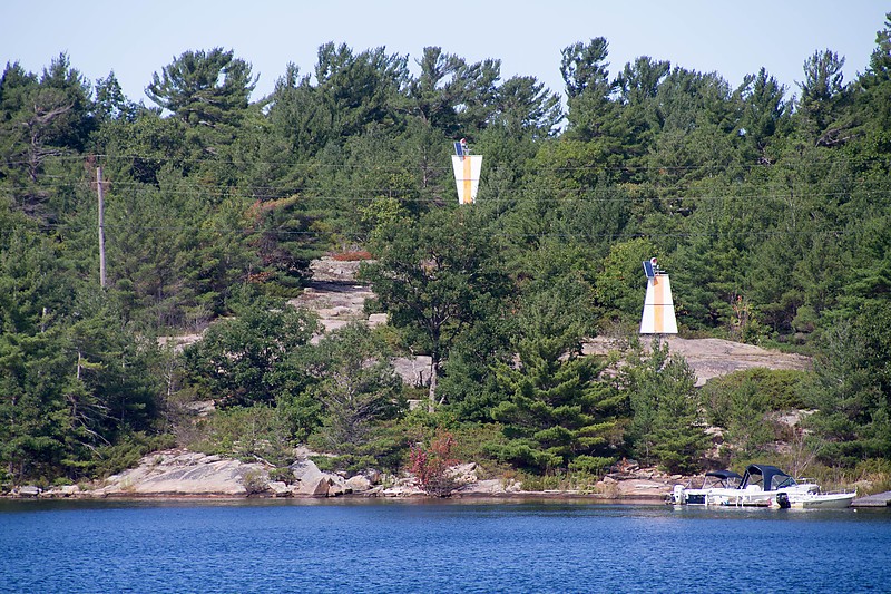 Georgian Bay / Minnicognashene Island range lights
Photo source:[url=http://lighthousesrus.org/index.htm]www.lighthousesRus.org[/url]
Non-commercial usage with attribution allowed
Keywords: Georgian Bay;Canada;Lake Huron;Ontario