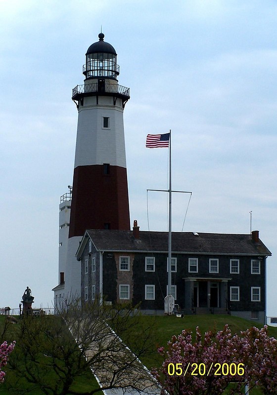 New York State / Long Island (easternmost point) / East Hampton / Montauk Point Lighthouse
Author of the photo: [url=https://www.flickr.com/photos/bobindrums/]Robert English[/url]

Keywords: Montauk;New York;United States;Long Island