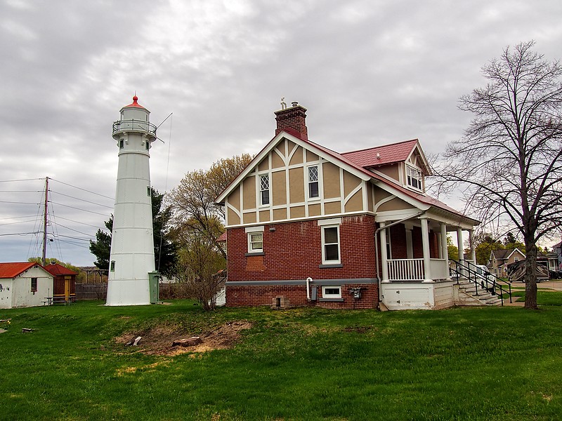 Michigan / Munising Range Front lighthouse
Author of the photo: [url=https://www.flickr.com/photos/selectorjonathonphotography/]Selector Jonathon Photography[/url]
Keywords: Michigan;Lake Superior;United States