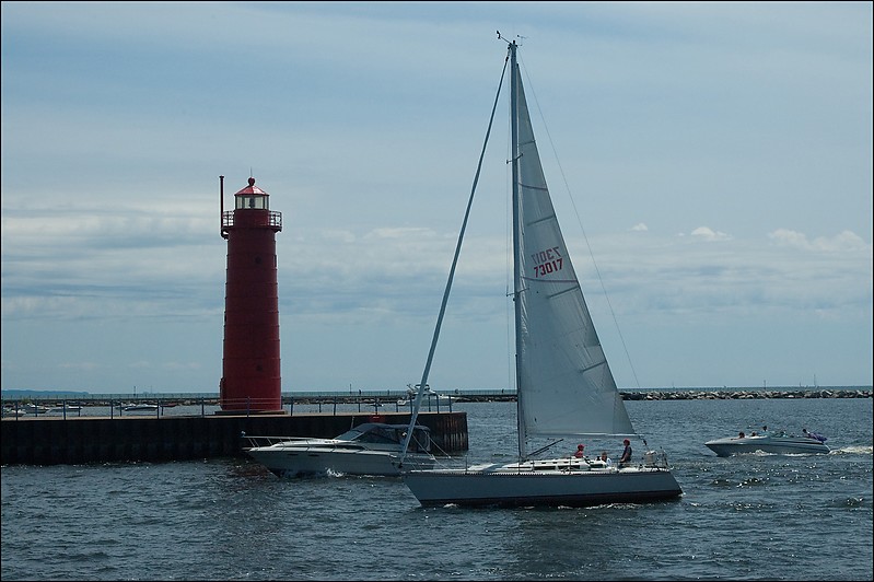 Michigan / Muskegon South Pierhead lighthouse
Author of the photo: [url=https://www.flickr.com/photos/jowo/]Joel Dinda[/url]

Keywords: Michigan;Lake Michigan;United States;Muskegon