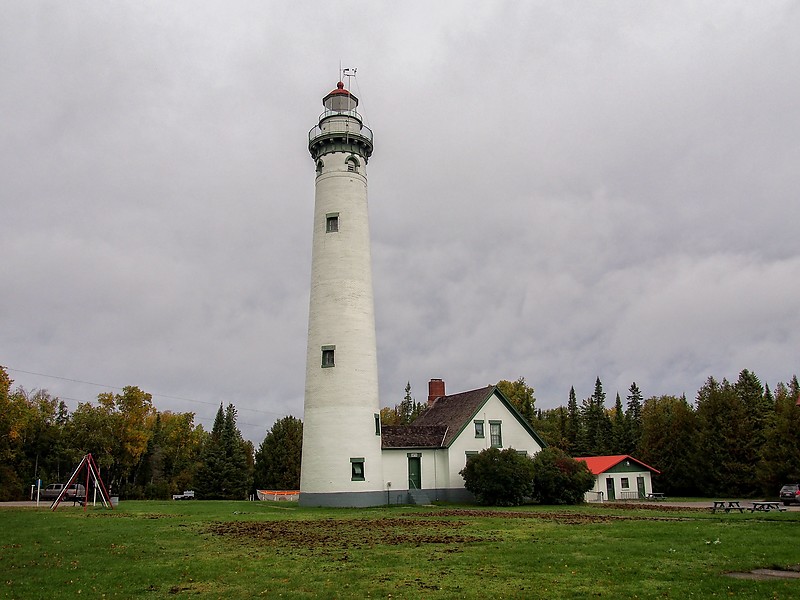 Michigan / New Presque Isle lighthouse
Author of the photo: [url=https://www.flickr.com/photos/selectorjonathonphotography/]Selector Jonathon Photography[/url]
Keywords: Michigan;Lake Huron;United States