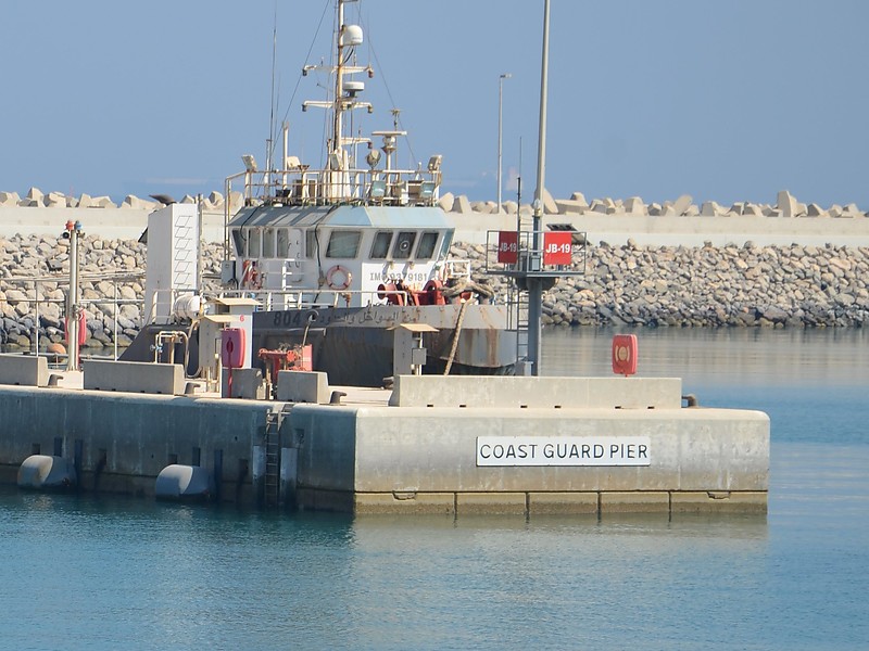 Ras Laffan / Coast Guard Pier JB-19 light
Keywords: Ras Laffan;Qatar;Persian Gulf