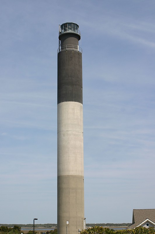 North Carolina / Oak Island lighthouse
Author of the photo: [url=https://www.flickr.com/photos/31291809@N05/]Will[/url]
Keywords: North Carolina;Atlantic ocean;United States;Oak Island