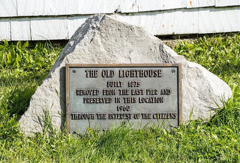 Oakville Lighthouse - plate
Author of the photo: [url=https://www.flickr.com/photos/selectorjonathonphotography/]Selector Jonathon Photography[/url]
Keywords: Oakville;Lake Ontario;Canada;Plate