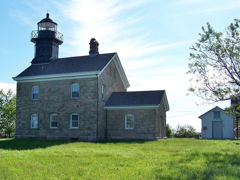 New York / Old Field Point lighthouse
Author of the photo: [url=https://www.flickr.com/photos/bobindrums/]Robert English[/url]
Keywords: New York;Long Island Sound;United States