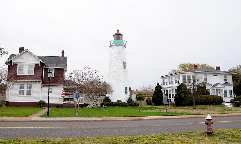 Virginia / Old Point Comfort lighthouse
Author of the photo: [url=https://www.flickr.com/photos/lighthouser/sets]Rick[/url]
Keywords: Hampton City;Virginia;United States;Chesapeake Bay