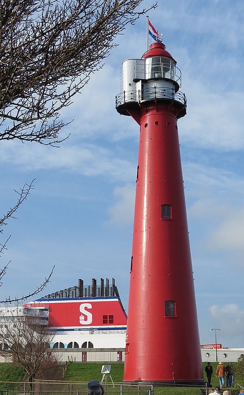 Southern Holland / Hoek van Holland High lighthouse
Author of the photo: [url=https://www.flickr.com/photos/21475135@N05/]Karl Agre[/url]

Keywords: Netherlands;North Sea;Hoek van Holland