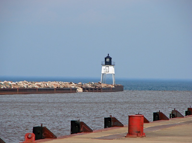 Michigan / Ontonagon Harbor West Breakwater lighthouse
Author of the photo: [url=https://www.flickr.com/photos/8752845@N04/]Mark[/url]
Keywords: Michigan;Lake Superior;United States