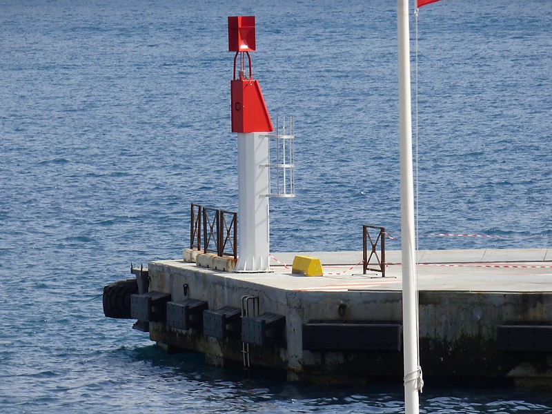 Nice / Basin des Amiraux S Side light 
Keywords: Nice;France;Mediterranean sea