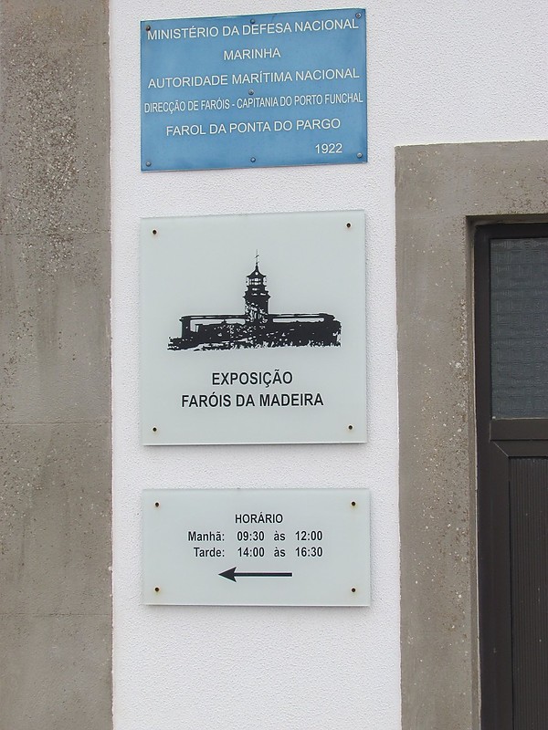 Madeira / Ponta do Pargo lighthouse - plate
Keywords: Madeira;Portugal;Atlantic ocean;Plate