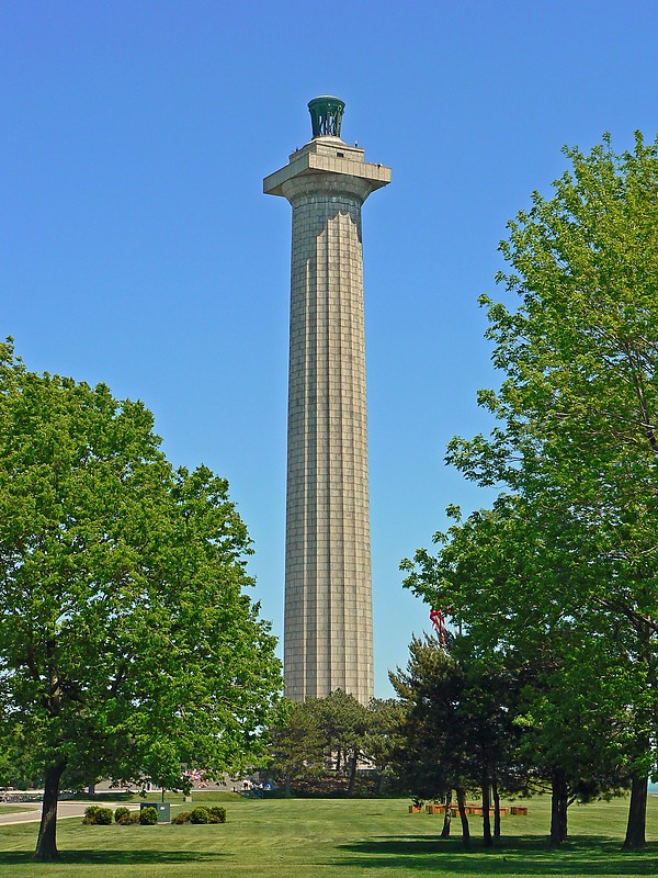 Ohio / Perry Memorial Monument light
Author of the photo: [url=https://www.flickr.com/photos/8752845@N04/]Mark[/url]
Keywords: Lake Erie;Ohio;United States