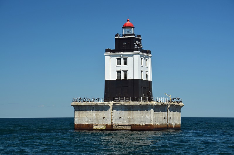 Michigan / Poe Reef lighthouse
Author of the photo: [url=https://www.flickr.com/photos/8752845@N04/]Mark[/url]
Keywords: Michigan;Lake Huron;United States;Offshore