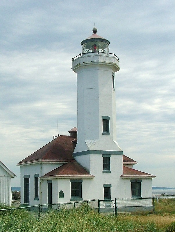 Washington / Point Wilson lighthouse
Author of the photo: [url=https://www.flickr.com/photos/larrymyhre/]Larry Myhre[/url]

Keywords: Strait of Juan de Fuca;United States;Washington;Puget Sound
