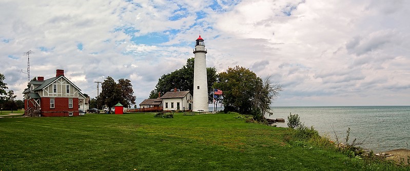 Michigan / Pointe aux Barques lighthouse
Author of the photo: [url=https://www.flickr.com/photos/selectorjonathonphotography/]Selector Jonathon Photography[/url]
Keywords: Michigan;Lake Huron;United States