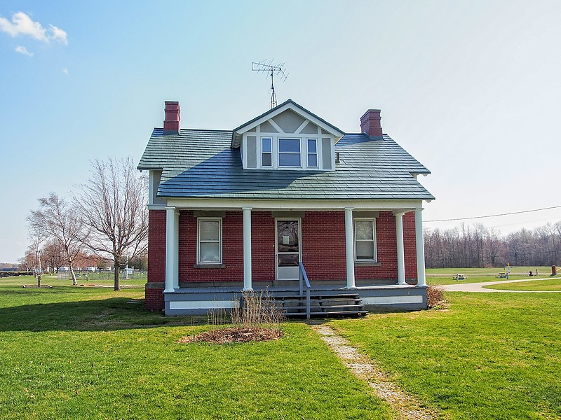 Michigan / Pointe aux Barques lighthouse - keepers dwelling 
Author of the photo: [url=https://www.flickr.com/photos/selectorjonathonphotography/]Selector Jonathon Photography[/url]
Keywords: Michigan;Lake Huron;United States