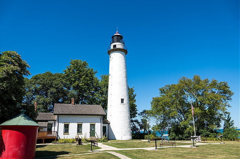 Michigan / Pointe aux Barques lighthouse
Author of the photo: [url=https://www.flickr.com/photos/selectorjonathonphotography/]Selector Jonathon Photography[/url]
Keywords: Michigan;Lake Huron;United States