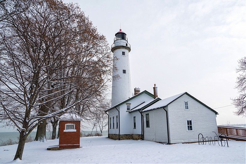 Michigan / Pointe aux Barques lighthouse
Author of the photo: [url=https://www.flickr.com/photos/selectorjonathonphotography/]Selector Jonathon Photography[/url]
Keywords: Michigan;Lake Huron;United States;Winter