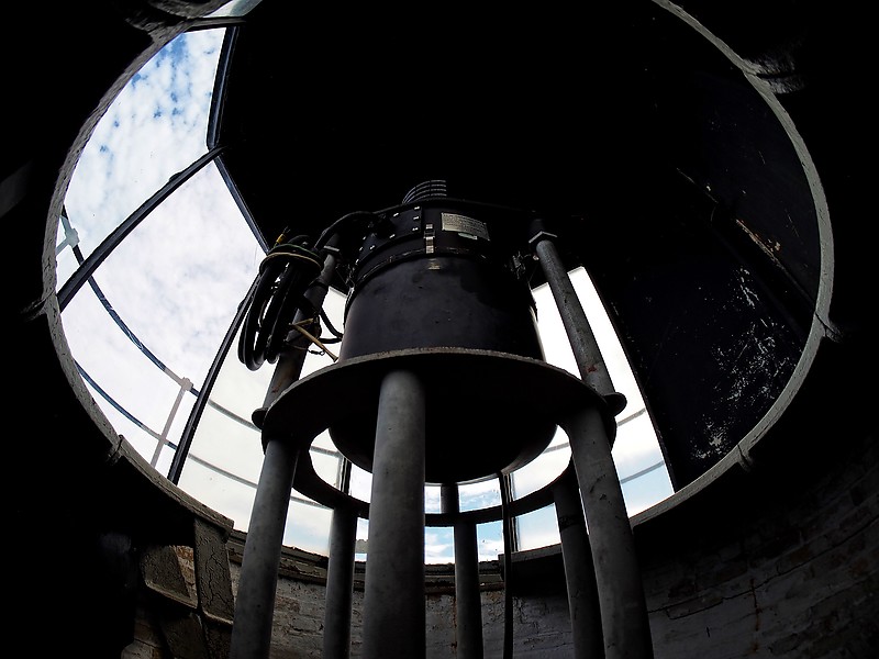 Michigan / Pointe aux Barques lighthouse - lamp
Author of the photo: [url=https://www.flickr.com/photos/selectorjonathonphotography/]Selector Jonathon Photography[/url]
Keywords: Michigan;Lake Huron;United States;Lamp