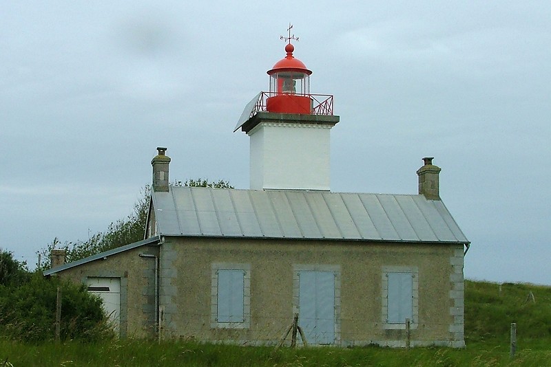 Normandy / Regnéville / Pointe d'Agon lighthouse
Author of the photo: [url=https://www.flickr.com/photos/larrymyhre/]Larry Myhre[/url]

Keywords: Regneville;Normandy;France;English channel
