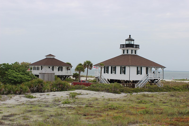 Florida / Boca Grande lighthouse
AKA Port Boca Grande, Gasparilla Island
Author of the photo: [url=https://www.flickr.com/photos/31291809@N05/]Will[/url]
Keywords: Florida;Gulf of Mexico;United States;Fort Myers