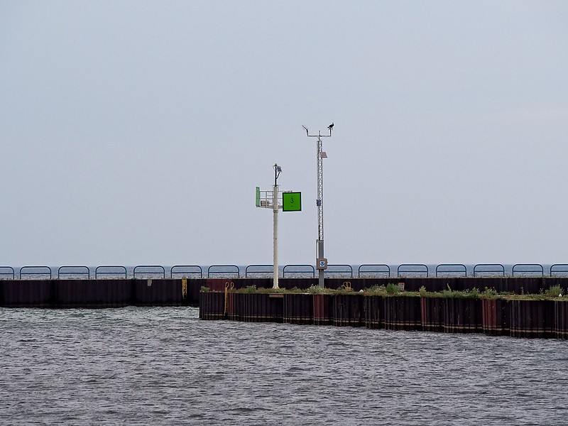 Michigan / Port Sanilac South Breakwater light 3
Author of the photo: [url=https://www.flickr.com/photos/selectorjonathonphotography/]Selector Jonathon Photography[/url]
Keywords: Michigan;Lake Huron;United States