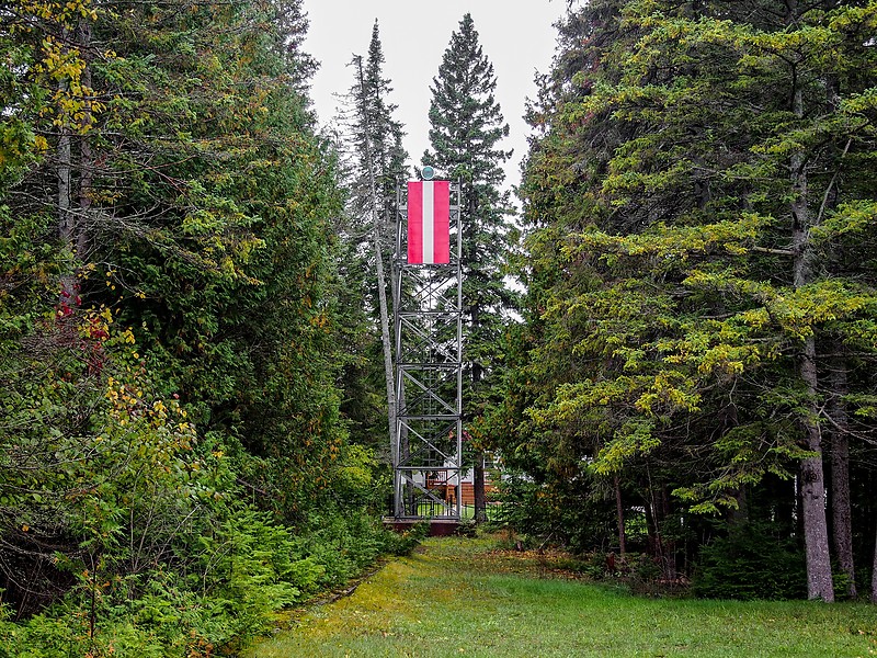 Michigan / Presque Isle New Range Rear light
Author of the photo: [url=https://www.flickr.com/photos/selectorjonathonphotography/]Selector Jonathon Photography[/url]
Keywords: Michigan;Lake Huron;United States