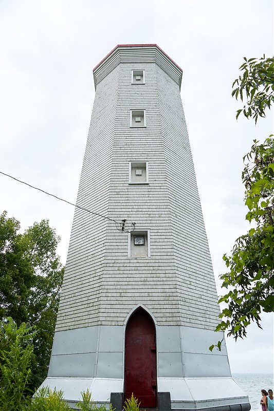 Presquelle Point lighthouse
Author of the photo: [url=https://www.flickr.com/photos/selectorjonathonphotography/]Selector Jonathon Photography[/url]
Keywords: Canada;Ontario;Lake Ontario