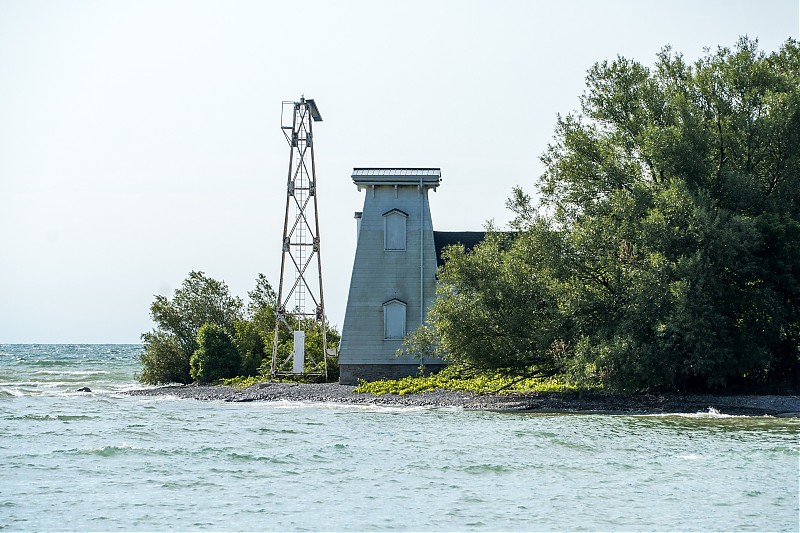 Prince Edward Point lighthouses (new and old)
New - sceletal tower, old - old one next to it
Author of the photo: [url=https://www.flickr.com/photos/selectorjonathonphotography/]Selector Jonathon Photography[/url]
Keywords: Canada;Ontario;Lake Ontario