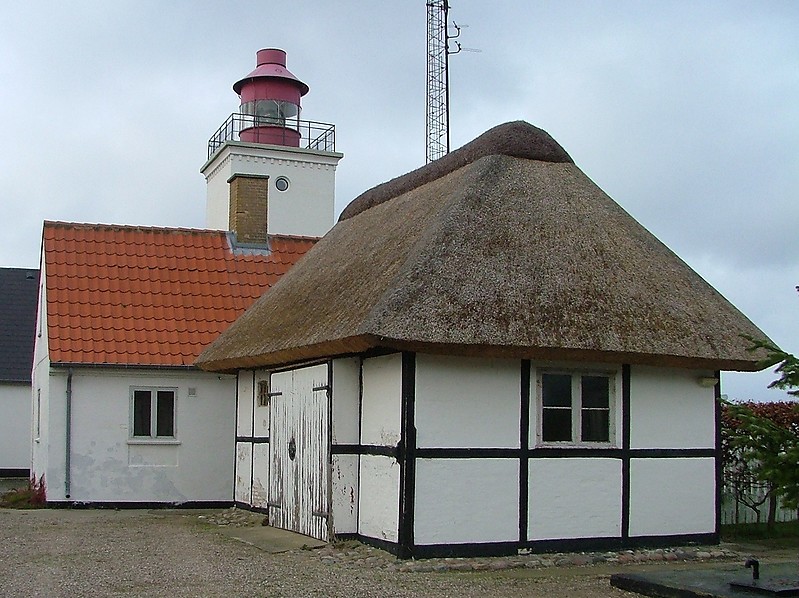 Rosnaes Lighthouse
Author of the photo: [url=https://www.flickr.com/photos/larrymyhre/]Larry Myhre[/url]
Keywords: Zeeland;Samso belt;Denmark