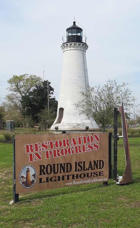 Mississippi / Round Island lighthouse
Author of the photo: [url=https://www.flickr.com/photos/21475135@N05/]Karl Agre[/url]

Keywords: Mississippi;United States;Gulf of Mexico;Pascagoula