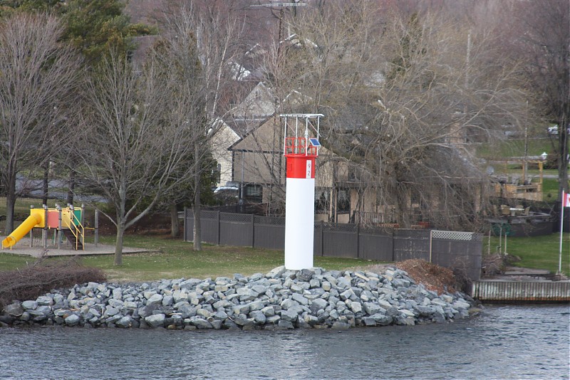 Saint Lawrence river / Light No 92
Keywords: Saint Lawrence river;Canada;Ontario