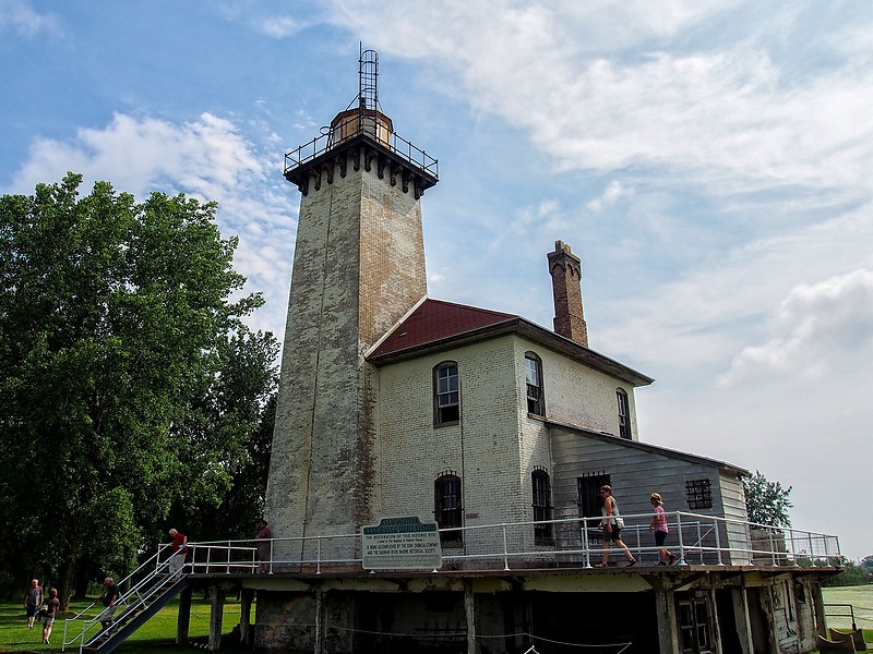 Michigan / Saginaw River Range Rear lighthouse
Author of the photo: [url=https://www.flickr.com/photos/selectorjonathonphotography/]Selector Jonathon Photography[/url]
Keywords: Michigan;United States;Saginaw Bay;Lake Huron