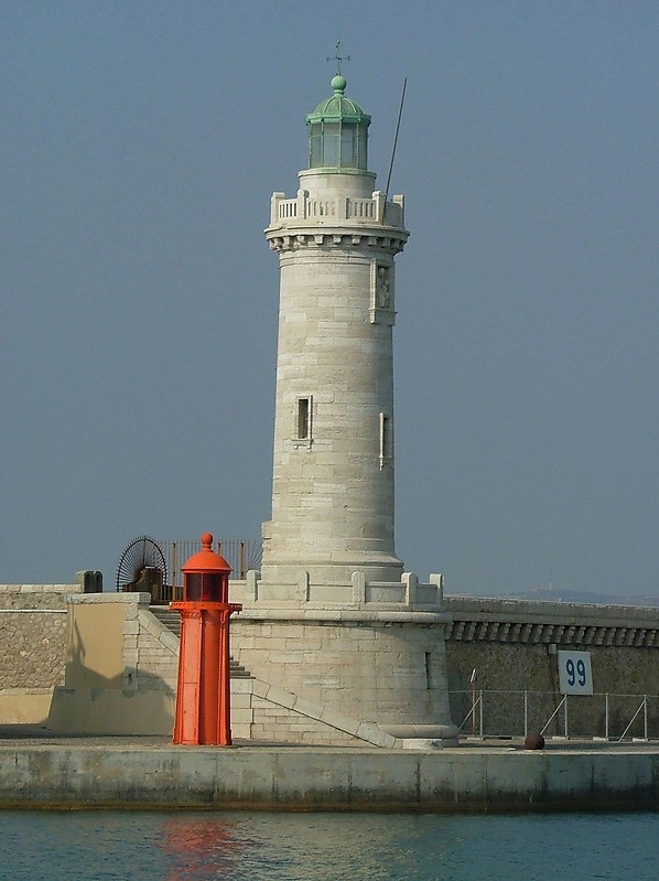 Marseille / Phare de Sainte-Marie (high tower)
Author of the photo: [url=https://www.flickr.com/photos/larrymyhre/]Larry Myhre[/url]
Red: Passe de la Jolliette (Feu rouge de la traverse de la Major) E0657;DC39990
Heigth 7m, range 7 nm
Group occulting, period 12s, 3 flashes, 1.5s flash, 1.5s eclipse, 195-60.5 red, 60.5-195 no light

Keywords: Marseille;France;Mediterranean sea