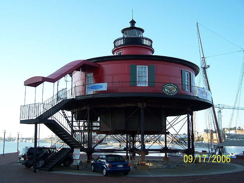 Maryland / Seven Foot Knoll lighthouse
Author of the photo: [url=https://www.flickr.com/photos/bobindrums/]Robert English[/url]
Keywords: United States;Maryland;Chesapeake bay;Baltimore