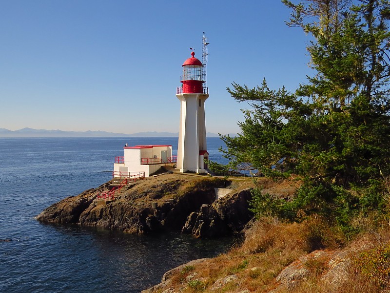 Sheringham Point Lighthouse
Author of the photo: [url=https://www.flickr.com/photos/larrymyhre/]Larry Myhre[/url]
Keywords: Shirley;Vancouver Island;British Columbia;Canada