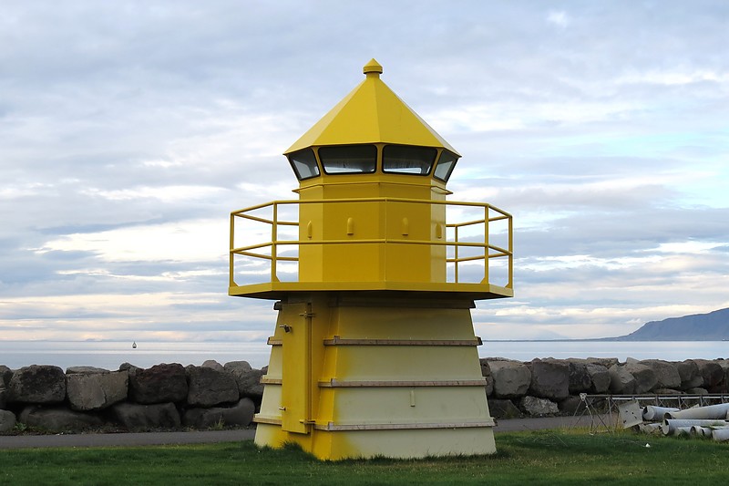 Reykjavik / Skarfagarðs lighthouse
Author of the photo: [url=https://www.flickr.com/photos/larrymyhre/]Larry Myhre[/url]

Keywords: Reykjavik;Iceland;Atlantic ocean
