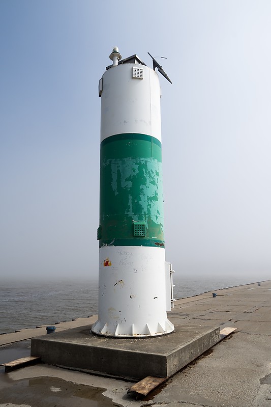 Michigan / South Haven North Pierhead light 
Author of the photo: [url=https://www.flickr.com/photos/selectorjonathonphotography/]Selector Jonathon Photography[/url]
Keywords: Michigan;Lake Michigan;United States;South Haven