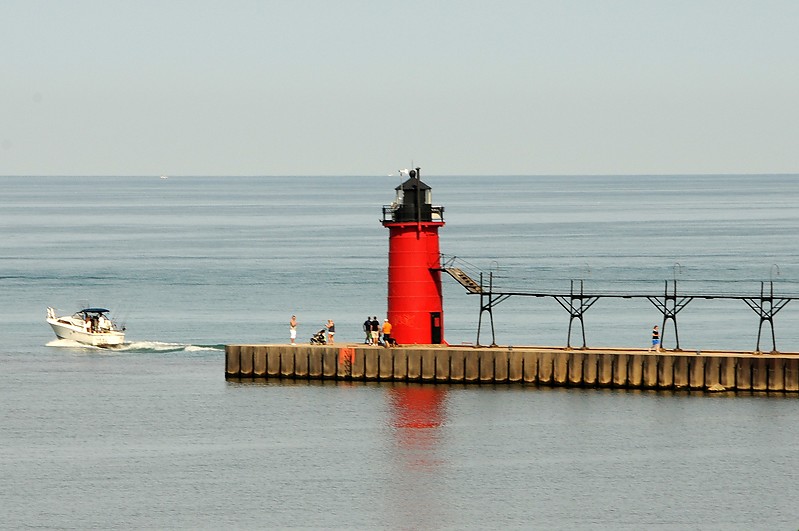 Michigan / South Haven South Pierhead lighthouse
Author of the photo: [url=https://www.flickr.com/photos/lighthouser/sets]Rick[/url]
Keywords: Michigan;Lake Michigan;United States;South Haven