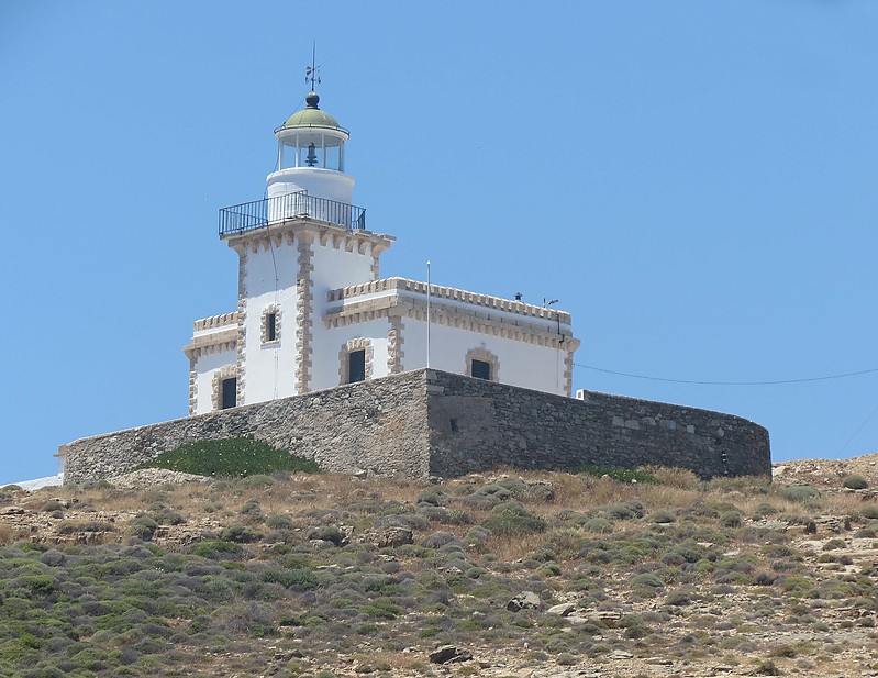 Spathi lighthouse
Author of the photo: [url=https://www.flickr.com/photos/21475135@N05/]Karl Agre[/url]
Keywords: Aegean sea;Greece;Serifos